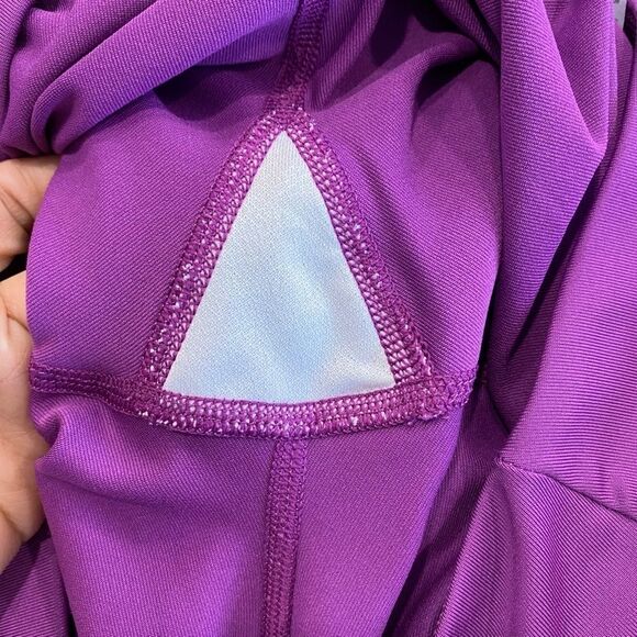 Nike Dri Fit Women’s Purple Short - Picture 7 of 7